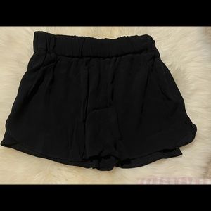 Wilfred free shorts